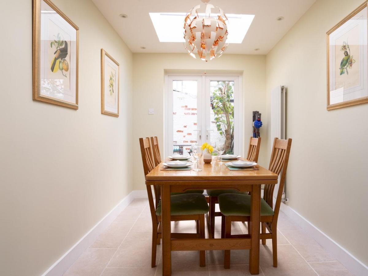 סירנססטר Quarry Cottage Courtyard Garden Pass The Keys מראה חיצוני תמונה