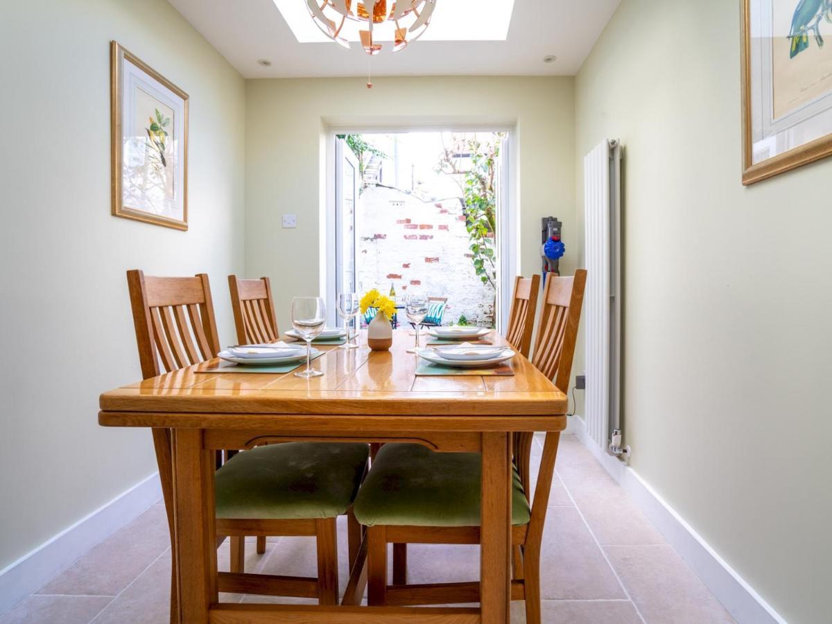 סירנססטר Quarry Cottage Courtyard Garden Pass The Keys מראה חיצוני תמונה